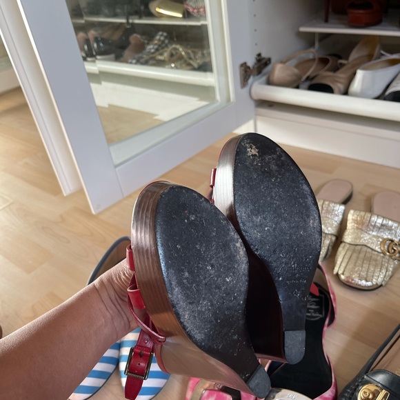 Authentic Burberry Red Platform Sandals - Picture 4 of 5